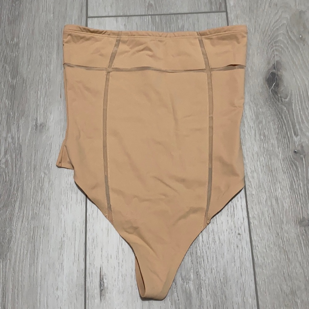 Haute Contour by Spanx - Vintage Rise Thong M